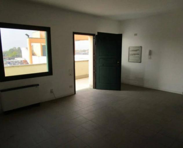 Immobile in asta di 181 m² con più di 5 locali in vendita a Magenta - Foto 5