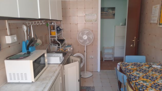 trilocale PER 4 POSTI LETTO COMODI AD AVOLA AFFITTASI A DITTA X OPERAI CHE - Foto 3