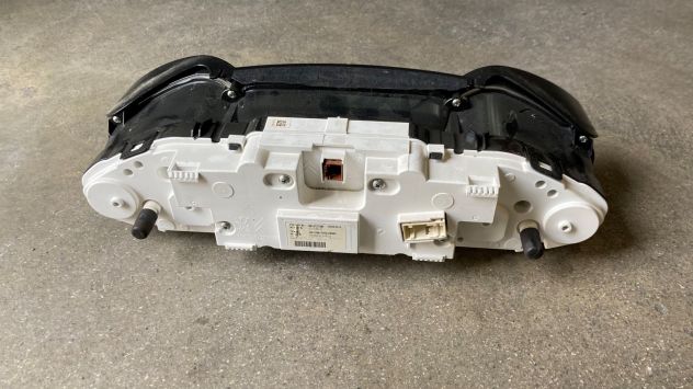 Quadro strumenti Peugeot 308 1.6HDI del 2018 (9814737380) - Foto 4