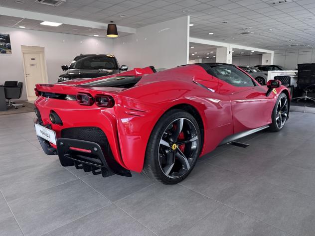 Ferrari SF90 Spider 4.0 Hybrid DCT 4WD Spider - Foto 3