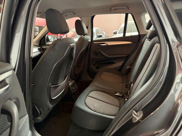 BMW - X1 - xDrive18d Business - Foto 10