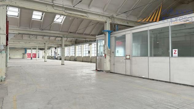 COMPLESSO INDUSTRIALE VICINANZE AUTOSTRADE IN VENDITA A CINISELLO B.MO - Foto 13