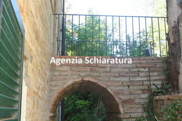 SANT'ANGELO IN LIZZOLA VENDESI CASOLARE STORICO CON SCOPERTO ESCLUSIVO - Foto 2