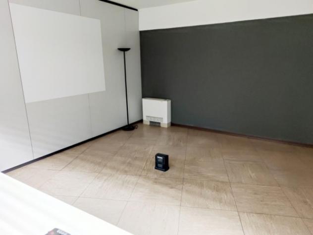 Immobile di 100 m² con 3 locali in affitto a Vicenza