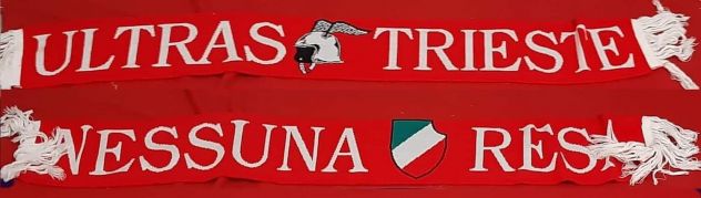 Sciarpe e adesivi ultras - Foto 3