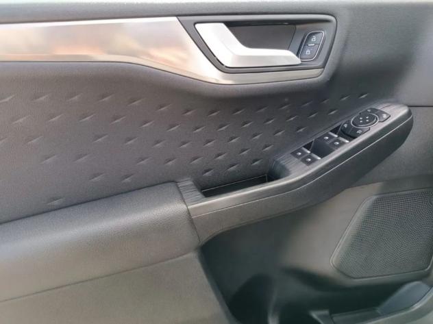 Ford Kuga 2.0 EcoBlue Hybrid 150 CV 2WD Titanium - Foto 9