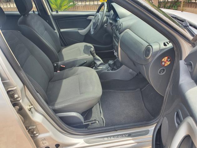 Dacia Sandero Stepway 1.5 dCi 90CV neopatentati - Foto 9