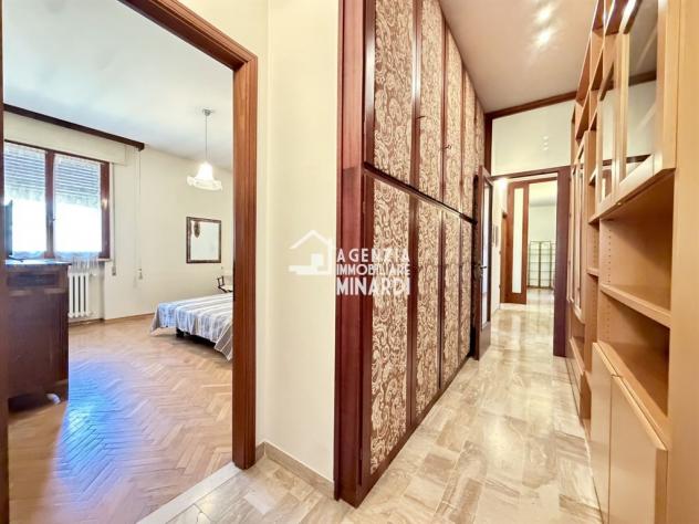FAENZA – CENTRO STORICO | AMPIO APPARTAMENTO CON 3 CAMERE, ASCENSORE, BALCONE E GARAGE - Foto 15