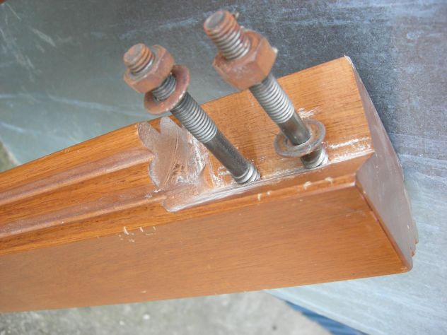 Tavolo e 6 sedie in legno massello - Foto 4