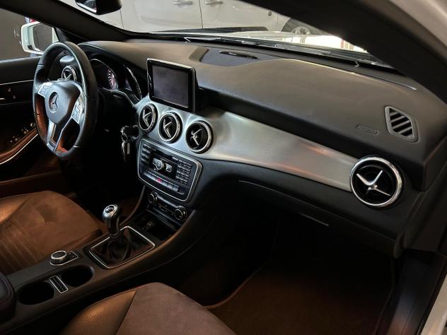 Mercedes-Benz GLA 200 CDI Premium - Foto 10