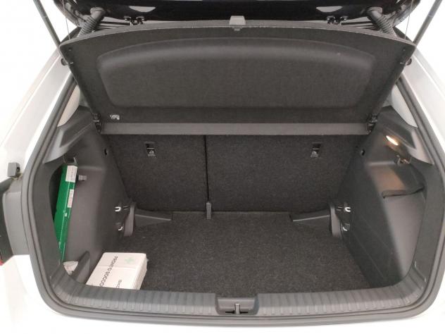 Škoda Fabia 1.0 TSI Evo 85KW BE MORE DSG - Foto 8