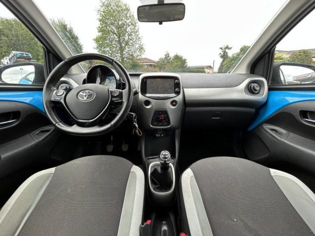 Toyota Aygo 1.0 VVT-i 69 CV 5p x-play NAVI + RETROCAMERA - Foto 7