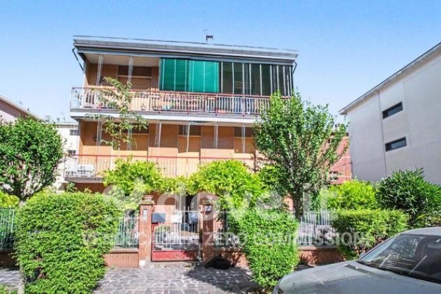 Casa indipendente di 133 m² con 4 locali e box auto in vendita a Carpi