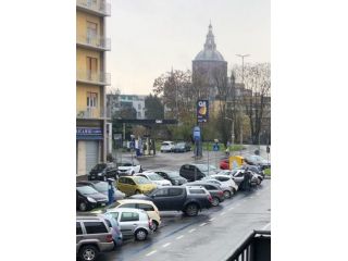 centro storico camera a studentessa