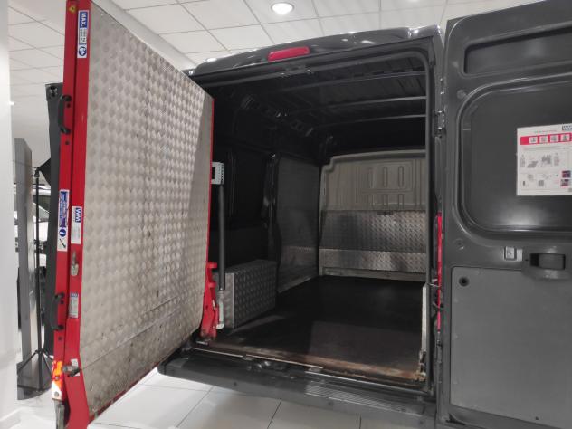 Peugeot Boxer Boxer 333 2.2 BlueHDi 165 S&S PM-TM*con PEDANA POSTERIORE INTERNA RIPIEGABILE*GARANTITA* - Foto 7
