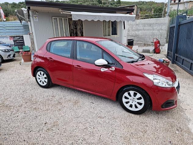 Peugeot 208 PureTech 68 5 porte Active - Foto 2