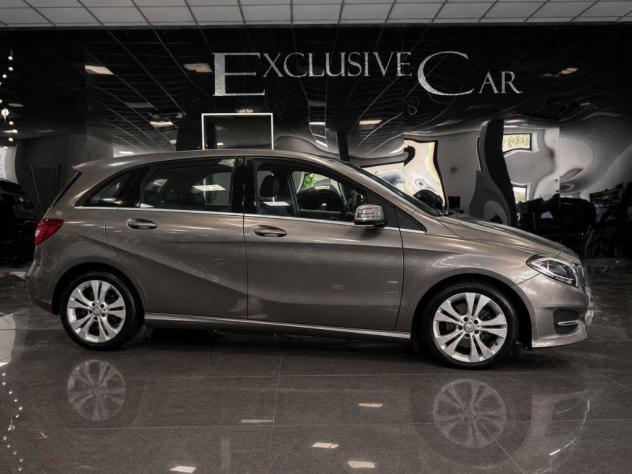 MERCEDES - Classe B - B 180 d Sport - Foto 4