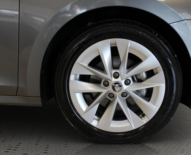 Škoda Octavia 2.0 TDI EVO 85KW STYLE DSG - Foto 4