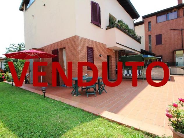 Appartamento 2 locali con taverna, giardino e terrazzo a Casatenovo