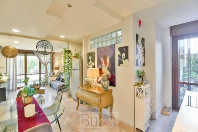 Appartamento di 100 m² con 3 locali e box auto in vendita a Seregno - Foto 4