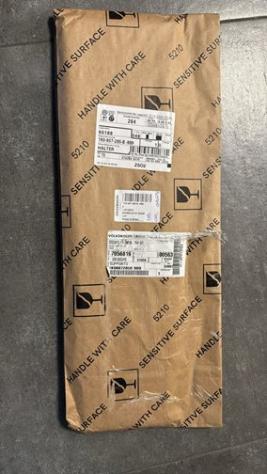 PORTATARGA ANT. 1K0807285B9B9 Carrozzeria  Lamierati esterni  Paraurti  Portatarga par VOLKSWAGEN - GOLF 5 - 01-11-2003 - 01-11-2008