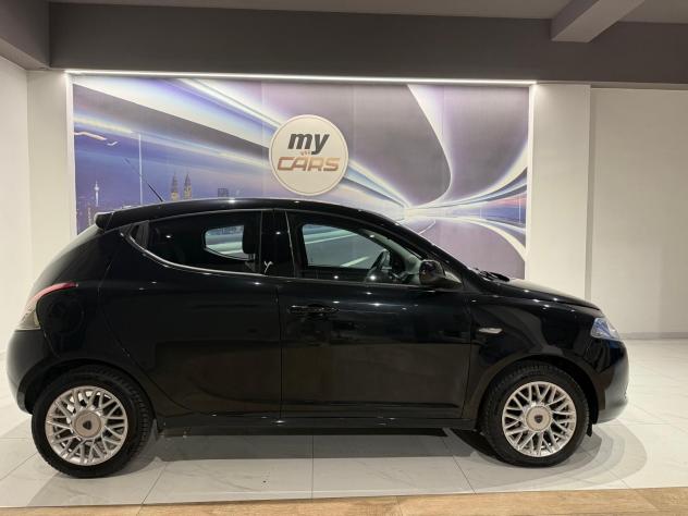 Lancia Ypsilon 1.2 69 CV 5 porte S&S Platinum - Foto 3