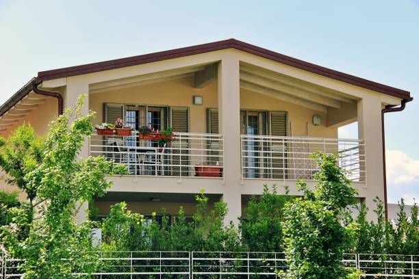 A 152.000 € Porzione Villa su 2 livelli di 240 mq Saldo e Stralcio zona BERGAMO