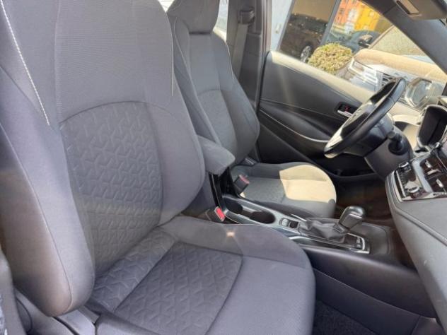 TOYOTA Corolla 1.8 Hybrid Active rif. 23995424 - Foto 8