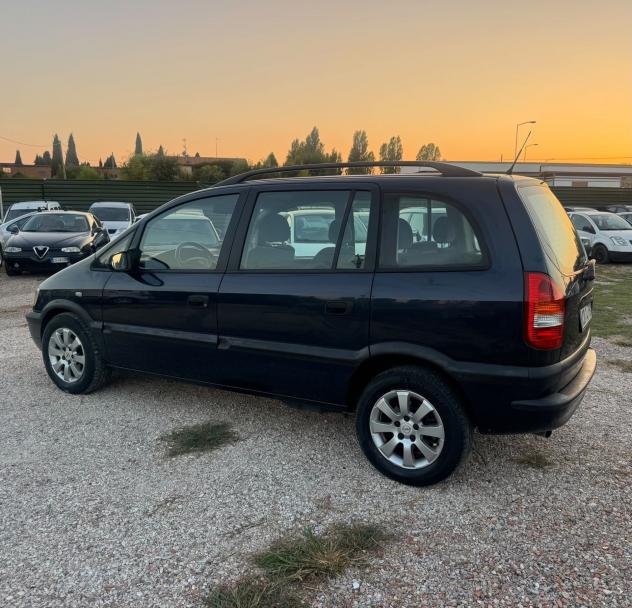 Opel Zafira 1.6 16V cat Eco M Elegance - Foto 6