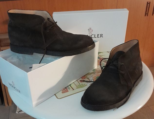 moncler desert boot marrone