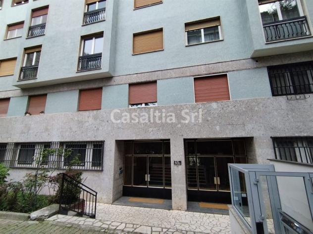 Trilocale arredato con terrazza e balcone in Via Savona - Foto 2