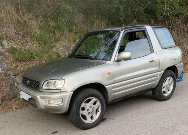 TOYOTA RAV 4 TRE PORTE/TETTO APRIBILE, 2.0 BENZINA/1999 - Foto 2