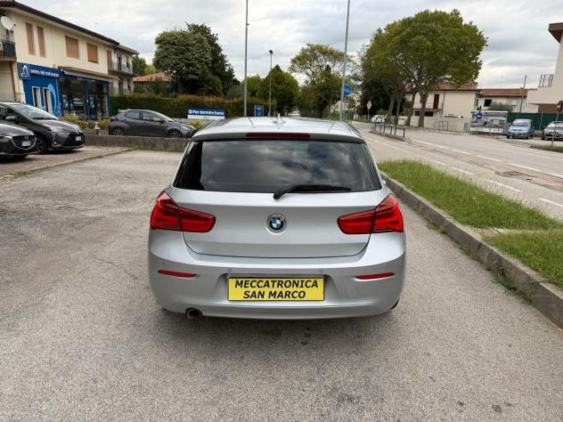 BMW Serie 1 116d Business 5p auto - Foto 4