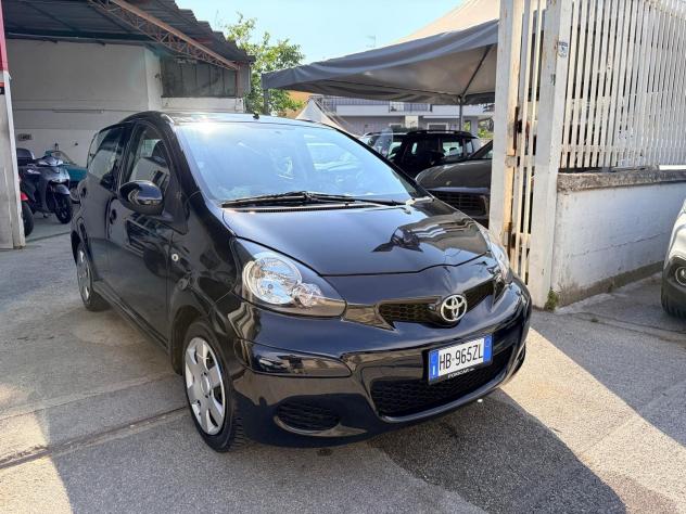 TOYOTA AYGO 1.0 68CV CAMBIO AUTOMATICO 2010 - Foto 3