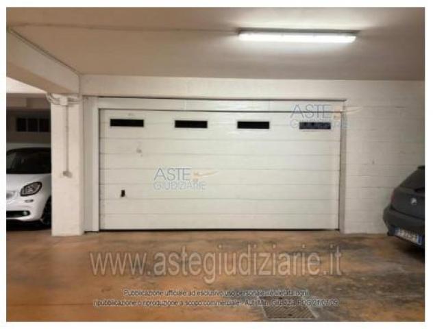IMMOBILI-IMMOBILE COMMERCIALE-Via Guido Polidoro, 67100 L'Aquila AQ, Italia - Foto 2