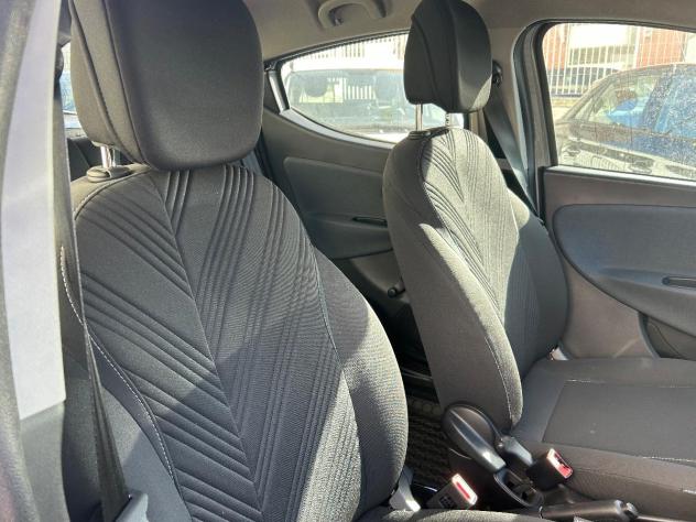 LANCIA - Ypsilon - 1.0 FireFly 5p.S&S Hybryd Gold - Foto 4