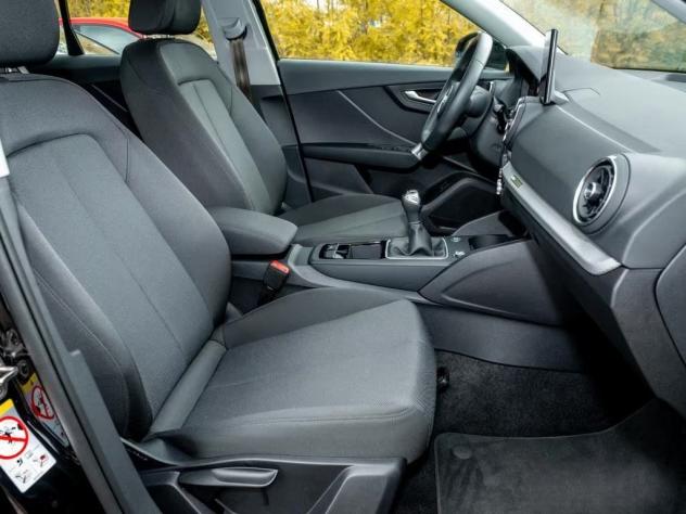 Audi Q2 1.0 30 TFSI BUSINESS LED CARPLAY PDC - Foto 6