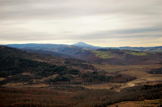 Castel Viscardo (Monterubiaglio) - Appartamento panoramico al secondo piano in vendita. -