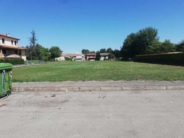 TRECASALI - ULTIMI 3 LOTTI TERRENO EDIFICABILE GIA' URBANIZZATO