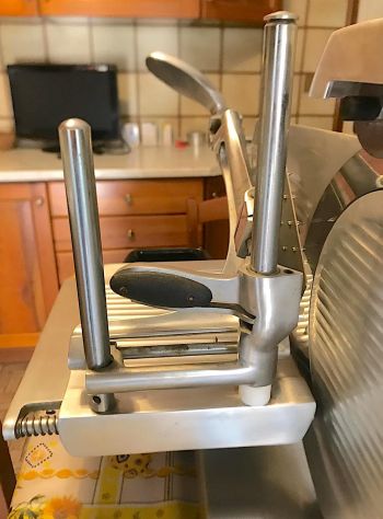 AFFETTATRICE IN ALLUMINIO, 220 volt, LAMA 30 CM - Foto 6