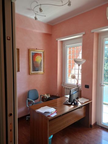 Graziosa stanza uso ufficio - Viale Romanisti