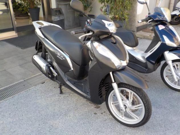 HONDA SH 300 i Anno 2015 rif. 24109746 - Foto 7