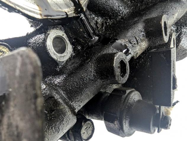 1240A008 RADIATORE SUPPORTO FILTRO OLIO MITSUBISHI L200 2.5 D 4X4 131KW 5M 4P (2014) RICAMBIO USATO 1230A135 - Foto 5