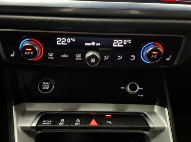 AUDI Q3 40 TDI quattro S tronic S line edition rif. 23758259 - Foto 6