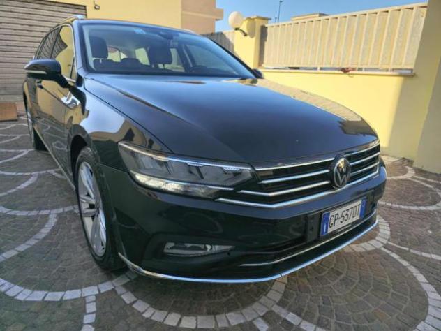 VOLKSWAGEN Passat Variant 1.5 TSI ACT DSG Business AUTOMATICA rif. 23780039