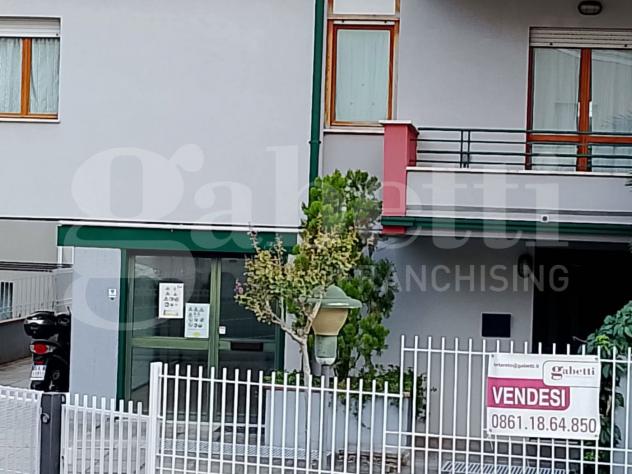 Negozio - Teramo . Rif.: Cod. rif A156VCG - Foto 3