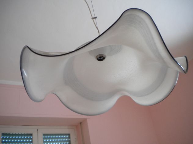 Lampadario a sospensione con coppa in vetro Murano decorato . - Foto 2