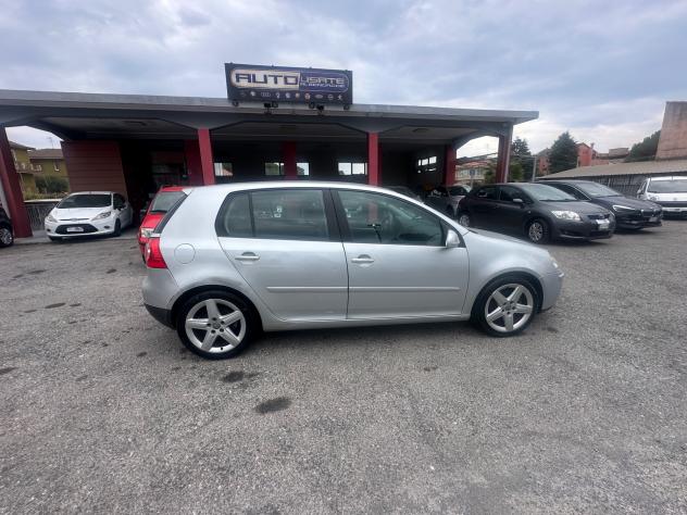 Volkswagen Golf 1.6 16V FSI 5p. Sportline - Foto 6