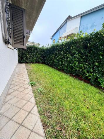 V005370 - VILLA ANGOLARE IN CLASSE A2 CON GIARDINO! - Foto 6