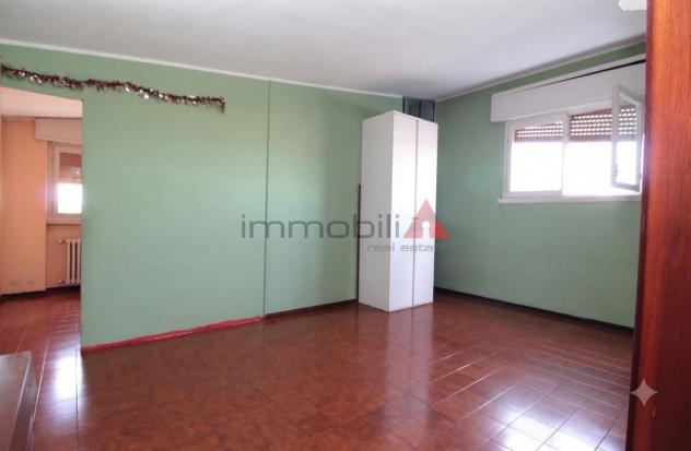 Brugherio - 2 locali con box Euro 550,00